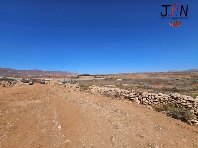 Bauplatz zu verkaufen in Antigua - 300.000 € (Ref: 10129686)