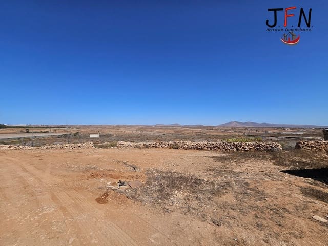 Bauplatz zu verkaufen in Antigua - 300.000 € (Ref: 10129686)