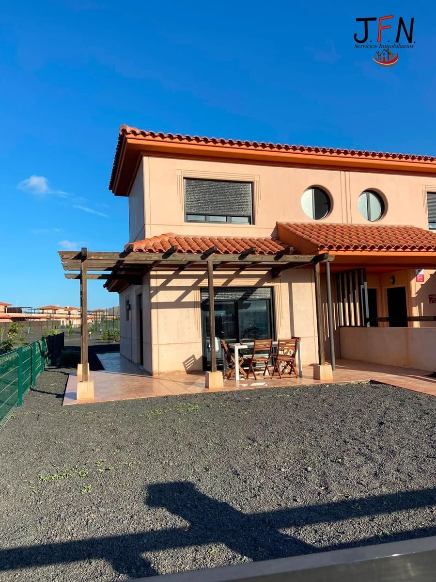 3 sypialnia Willa na sprzedaż w Lajares z basenem - 275 000 € (Ref: 10139828)