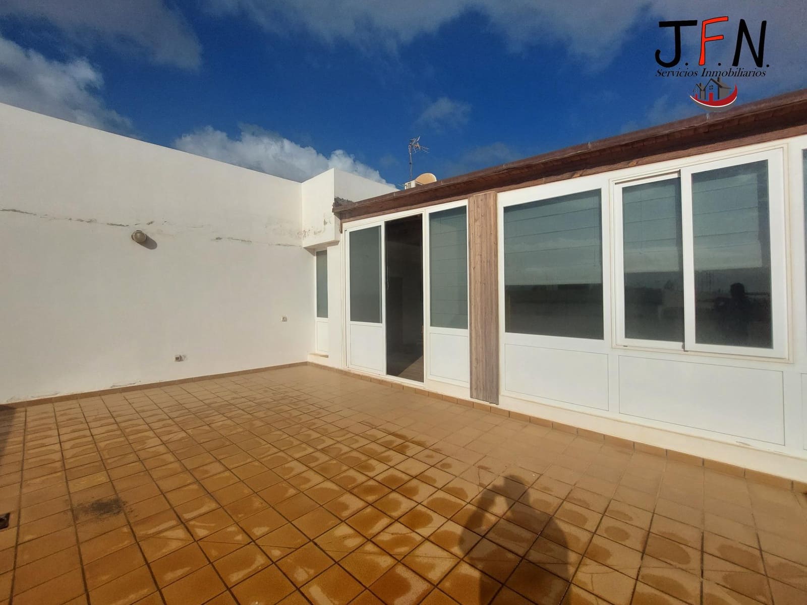 2 slaapkamer Penthouse te koop in Puerto del Rosario - € 299.000 (Ref: 10148893)
