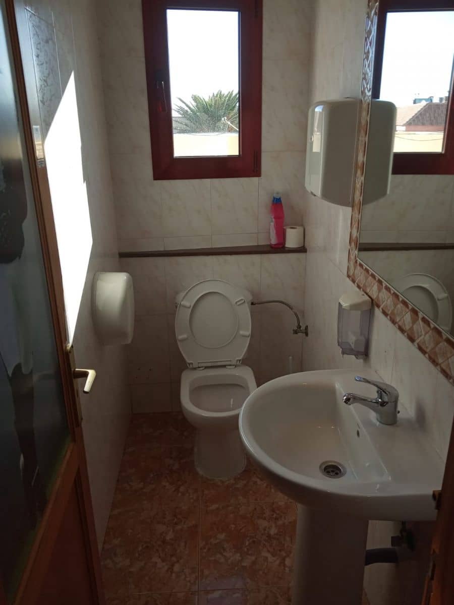 Erhverv til salg i Costa de Antigua - € 210.000 (Ref: 9062482)