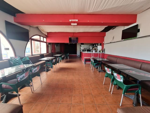Erhverv til salg i Costa de Antigua, Antigua - € 210.000 (Ref: 9062482)
