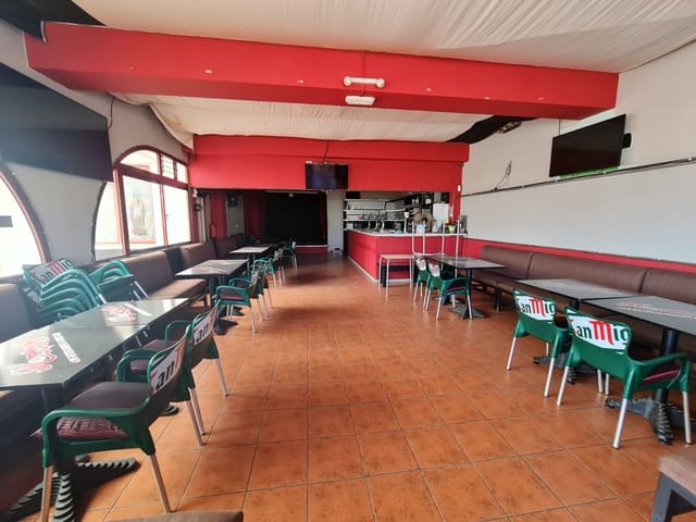 Erhverv til salg i Costa de Antigua, Antigua - € 210.000 (Ref: 9062482)