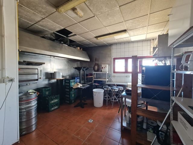 Erhverv til salg i Costa de Antigua, Antigua - € 210.000 (Ref: 9062482)