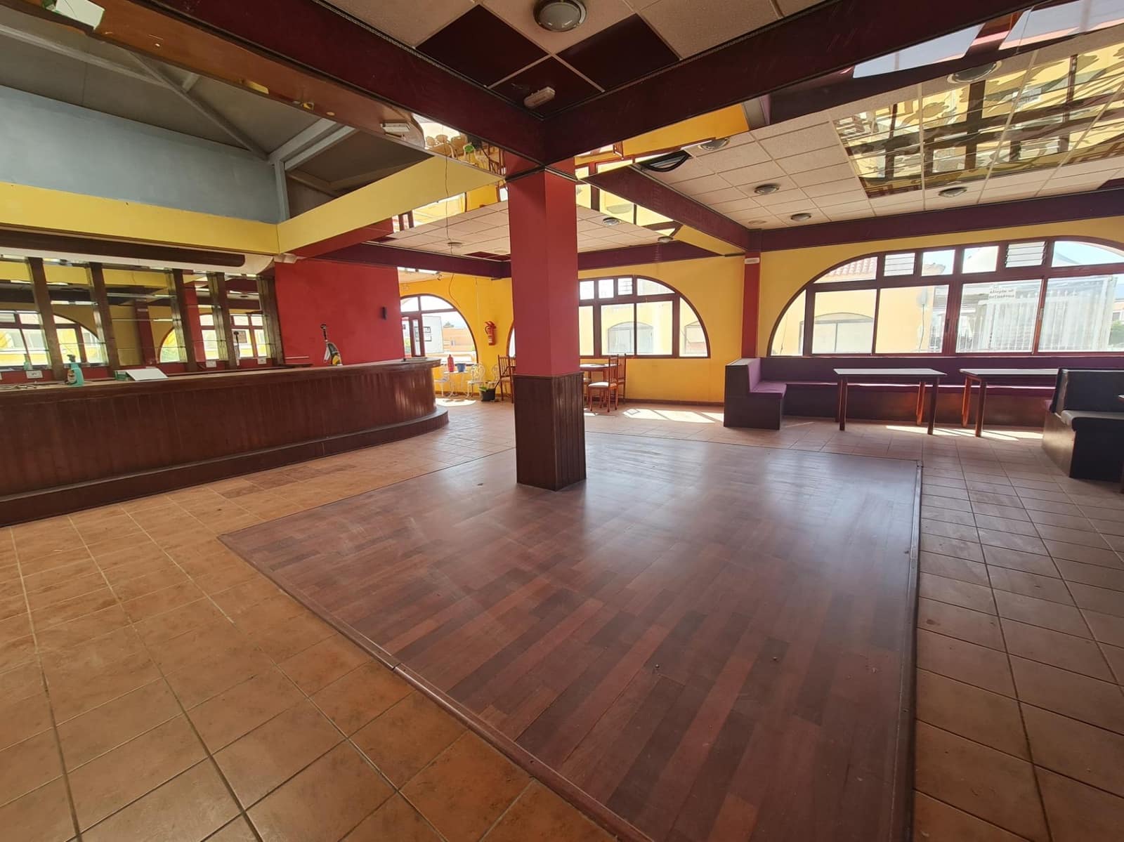 Local Commercial à vendre à Costa de Antigua - 550 000 € (Ref: 9062493)