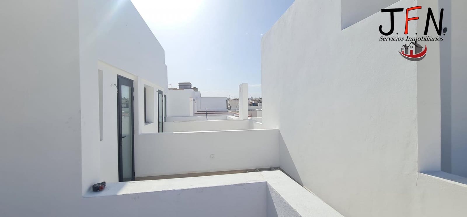 2 soveværelse Lejlighed til salg i El Cotillo - € 290.000 (Ref: 9068875)