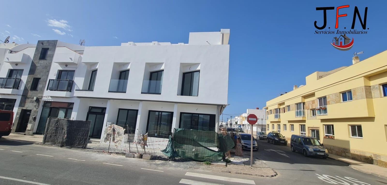 2 soveværelse Lejlighed til salg i El Cotillo - € 290.000 (Ref: 9068875)