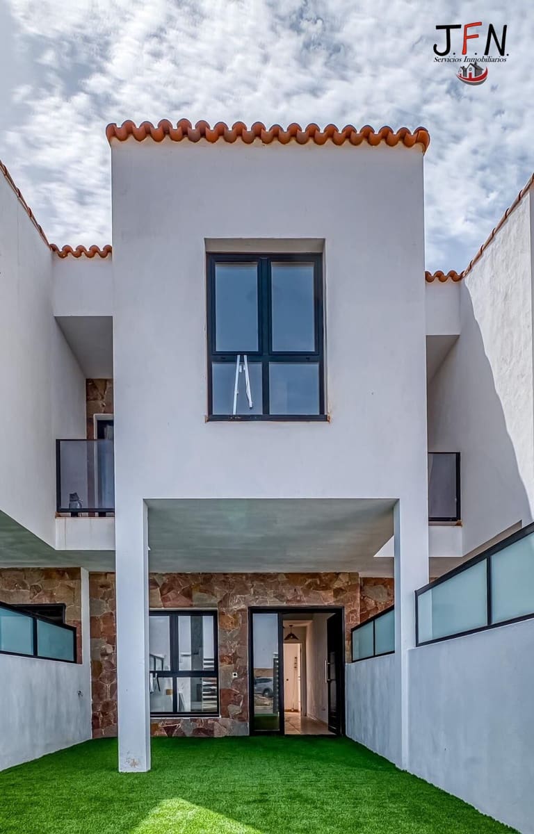 3 bedroom Apartment for sale in La Oliva - € 249,000 (Ref: 9129820)