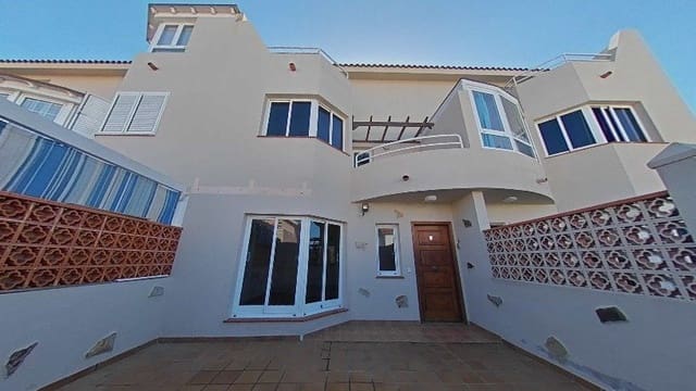 Piso de 3 habitaciones en Corralejo, La Oliva en venta - 287.000 € (Ref: 9130346)