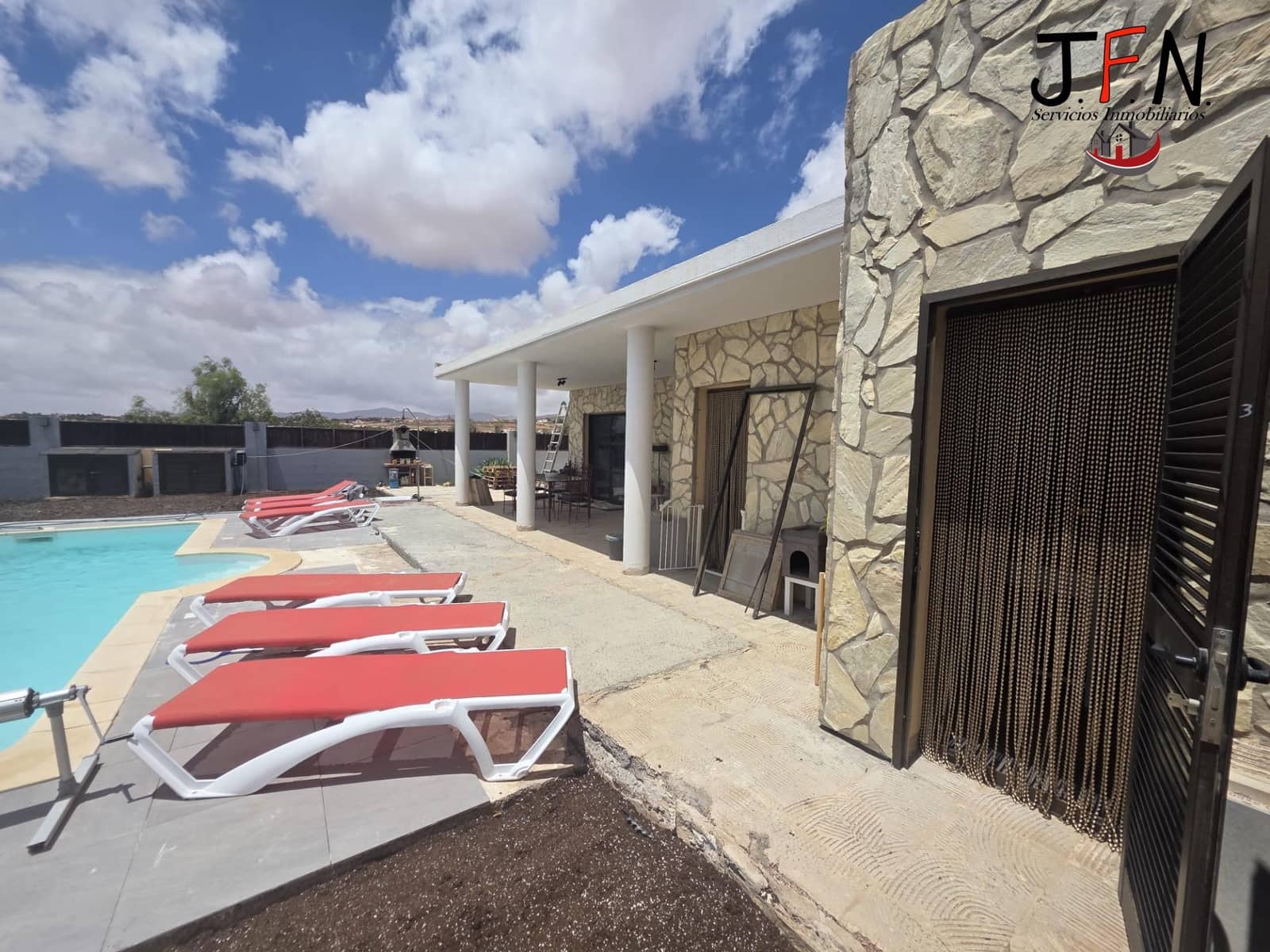 3 soveværelse Villa til salg i Triquivijate med swimmingpool - € 499.000 (Ref: 9159578)