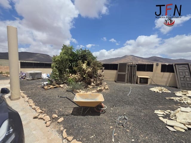 3 soveværelse Villa til salg i Triquivijate, Antigua med swimmingpool - € 499.000 (Ref: 9159578)