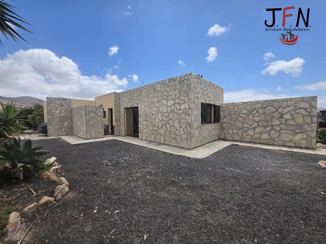 3 soveværelse Villa til salg i Triquivijate, Antigua med swimmingpool - € 499.000 (Ref: 9159578)