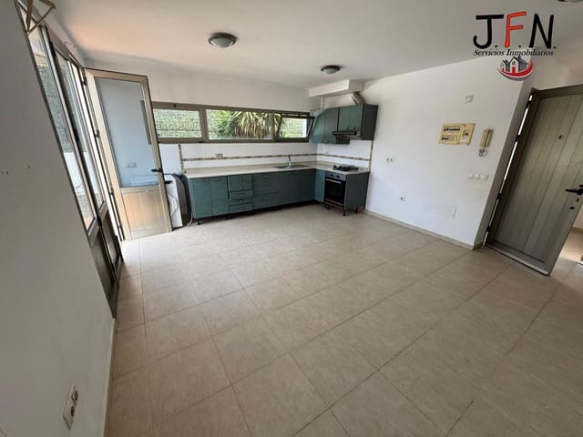 3 slaapkamer Villa te koop in Costa de Antigua, Antigua met zwembad - € 275.000 (Ref: 9163919)