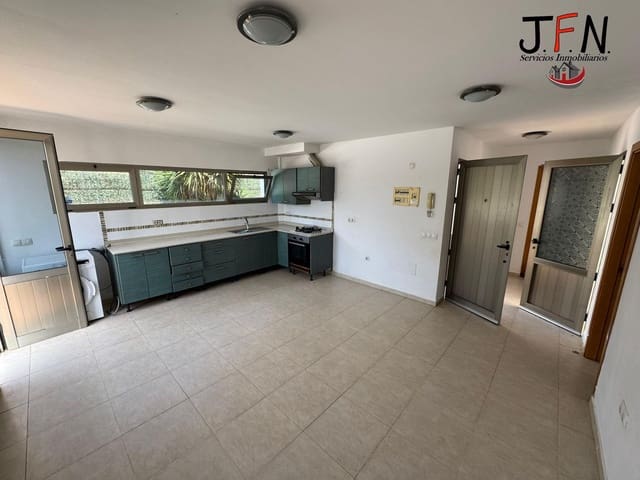 3 slaapkamer Villa te koop in Costa de Antigua, Antigua met zwembad - € 275.000 (Ref: 9163919)