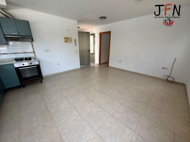 3 slaapkamer Villa te koop in Costa de Antigua, Antigua met zwembad - € 275.000 (Ref: 9163919)