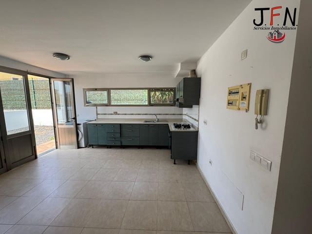 3 slaapkamer Villa te koop in Costa de Antigua, Antigua met zwembad - € 275.000 (Ref: 9163919)