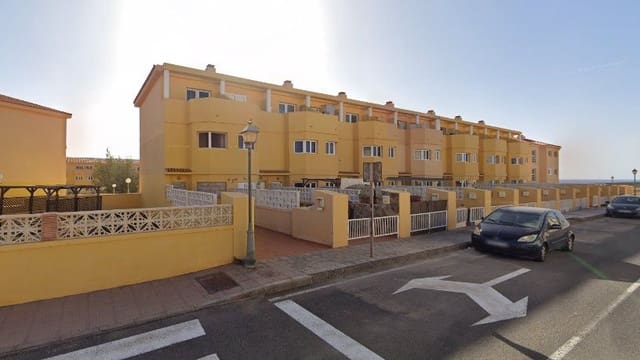 3 sypialnia Mieszkanie na sprzedaż w Antigua - 138 288 € (Ref: 9301108)