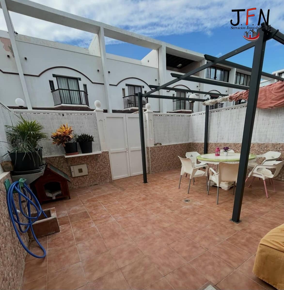 4 bedroom Apartment for rent in Caleta de Fuste with pool - € 2,000 (Ref: 9509042)