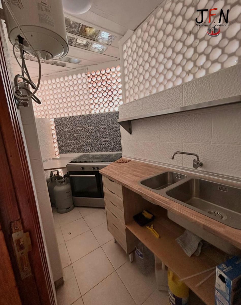 4 bedroom Apartment for rent in Caleta de Fuste with pool - € 2,000 (Ref: 9509042)