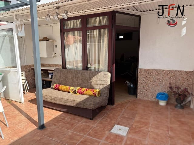 4 bedroom Apartment for rent in Caleta de Fuste, Antigua with pool - € 2,000 (Ref: 9509042)