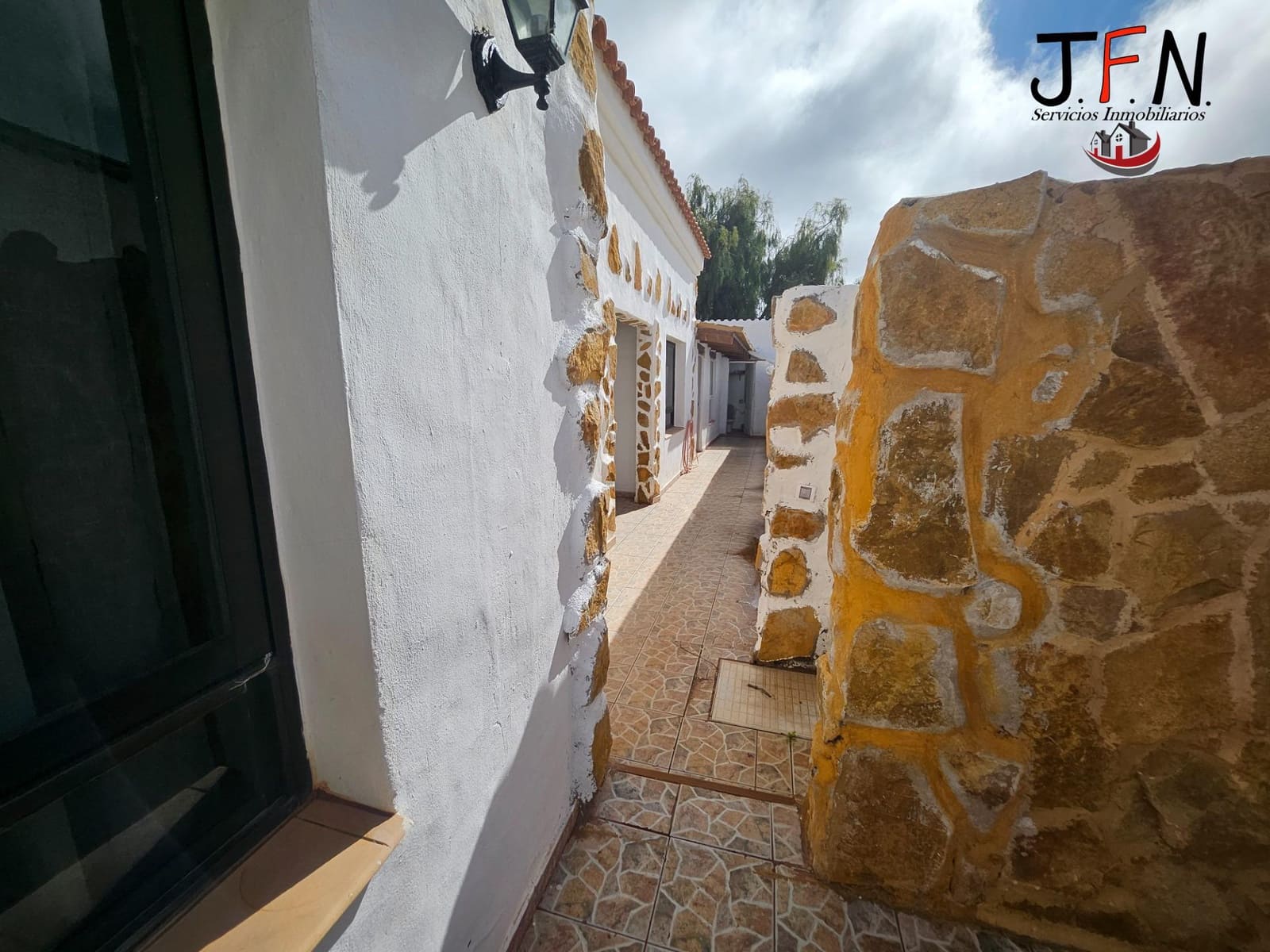 2 bedroom Finca/Country House for rent in Tetir - € 950 (Ref: 9536051)