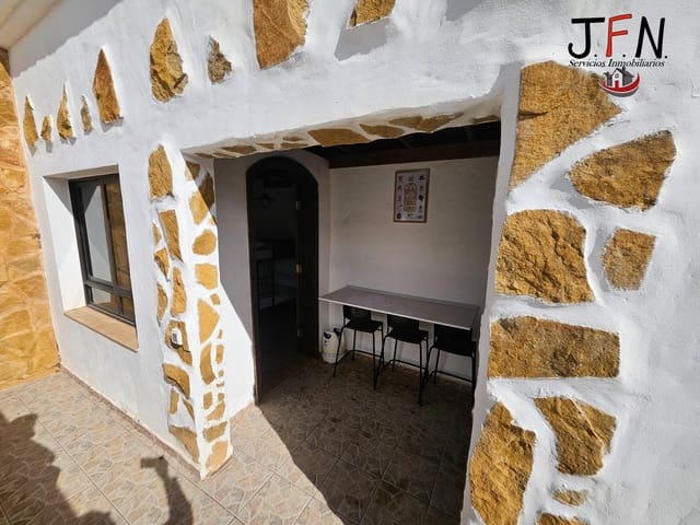 2 bedroom Finca/Country House for rent in Tetir, Puerto del Rosario - € 950 (Ref: 9536051)