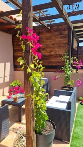 1 soveværelse Villa til salg i Lajares, La Oliva med swimmingpool - € 185.000 (Ref: 9611634)