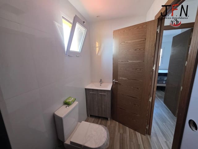 2 soveværelse Lejlighed til salg i Puerto del Rosario - € 170.000 (Ref: 9625795)