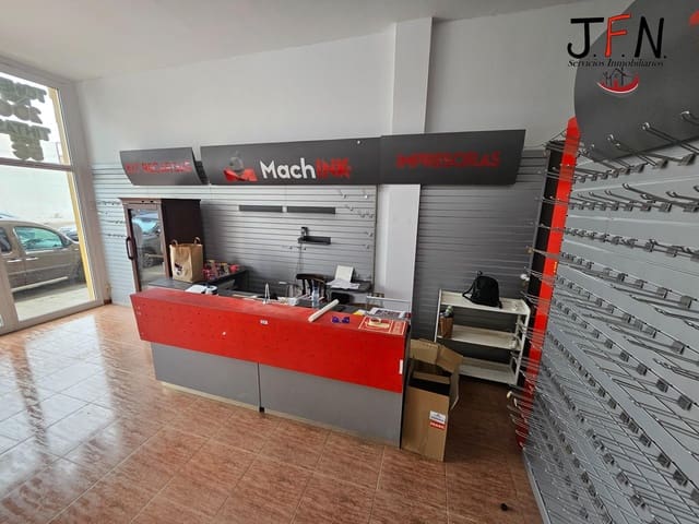 Comercial para arrendar em Puerto del Rosario - 600 € (Ref: 9645130)