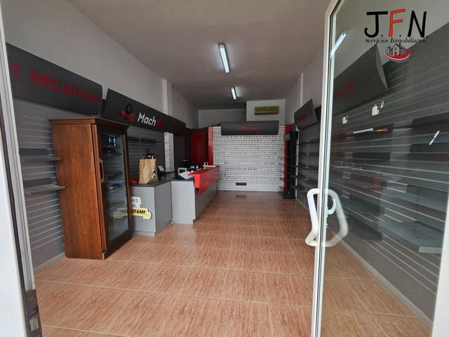 Comercial para arrendar em Puerto del Rosario - 600 € (Ref: 9645130)