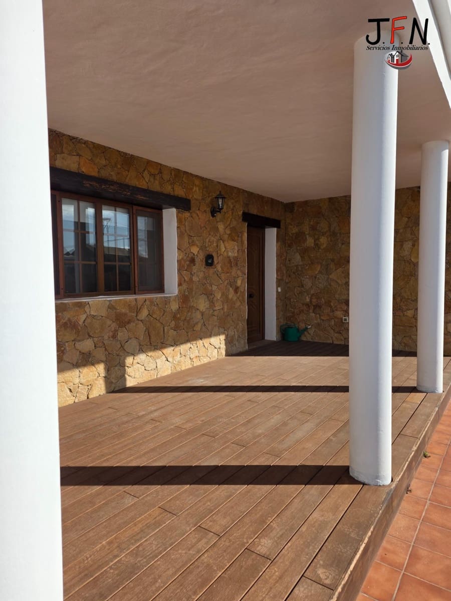 3 soverom Villa til salgs i Lajares med svømmebasseng garasje - € 775 000 (Ref: 9652110)