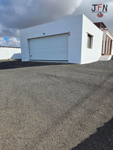 3 soveværelse Villa til salg i Lajares, La Oliva med swimmingpool garage - € 775.000 (Ref: 9652110)