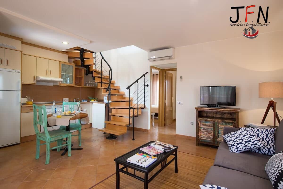 Bungalow de 2 habitaciones en Lajares en venta con piscina - 205.000 € (Ref: 9659519)