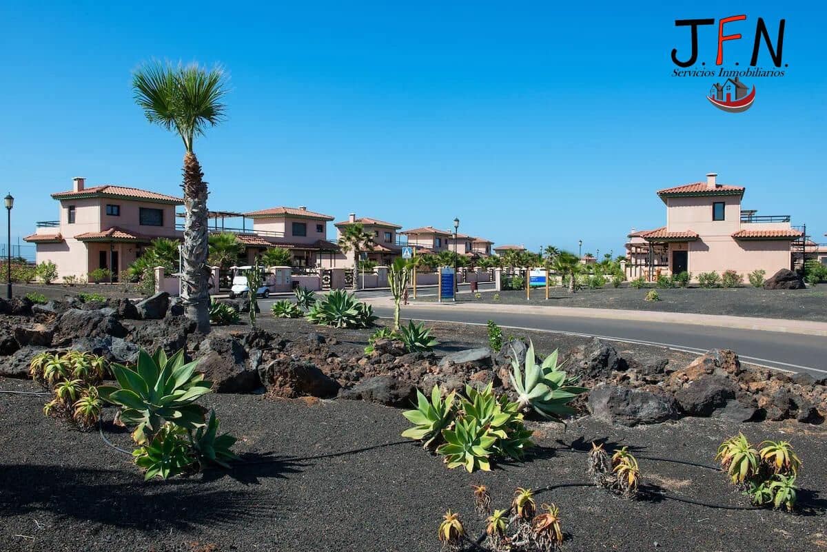 3 quarto Bungalow para venda em Lajares com piscina - 245 000 € (Ref: 9659521)