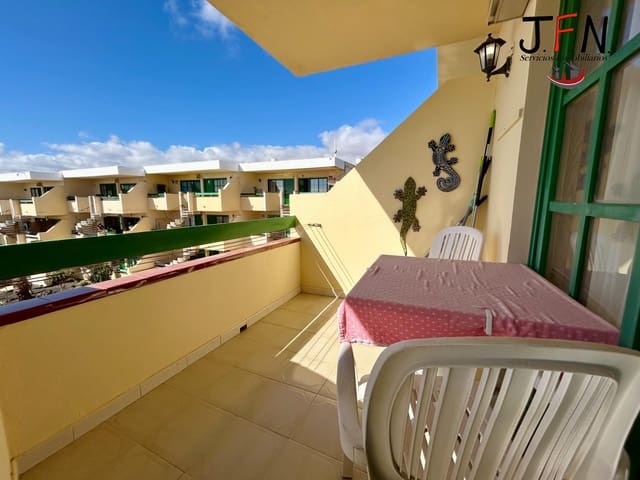 1 quarto Apartamento para venda em Antigua com piscina - 124 950 € (Ref: 9695439)
