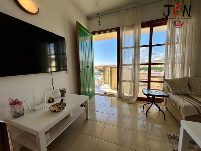 1 quarto Apartamento para venda em Antigua com piscina - 124 950 € (Ref: 9695439)