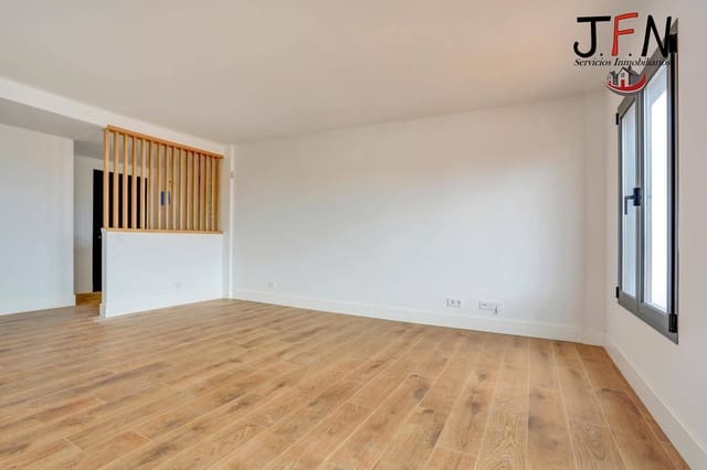 2 bedroom Flat for sale in Corralejo, La Oliva - € 249,000 (Ref: 9704946)