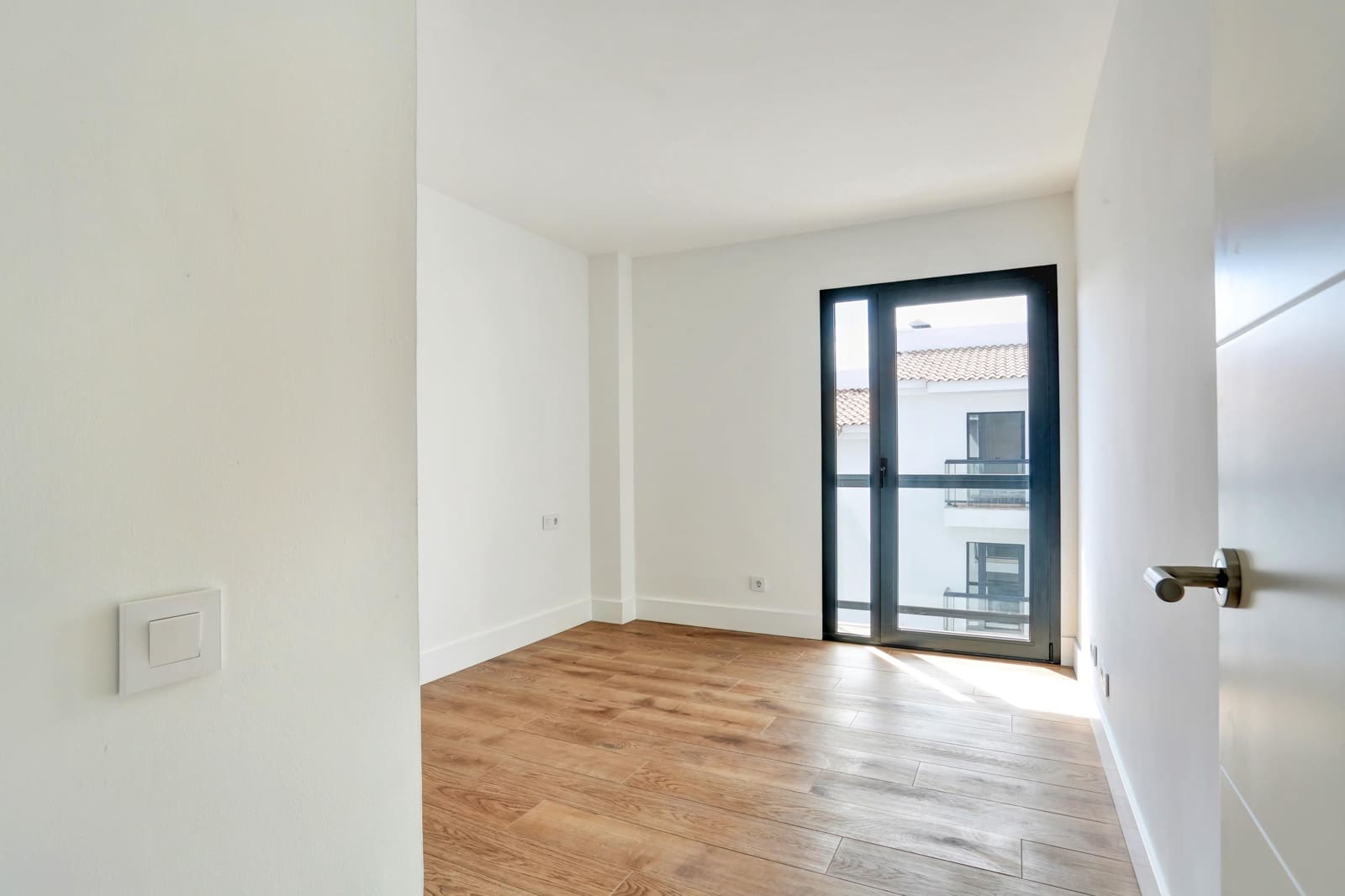 2 bedroom Flat for sale in Corralejo - € 279,000 (Ref: 9704947)