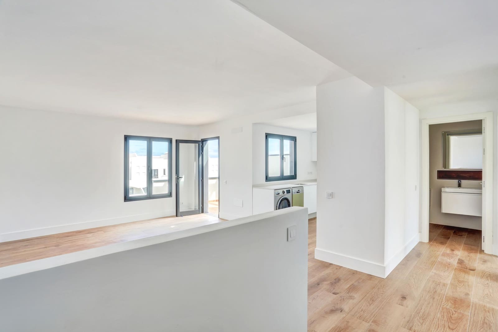 2 bedroom Flat for sale in Corralejo - € 279,000 (Ref: 9704947)