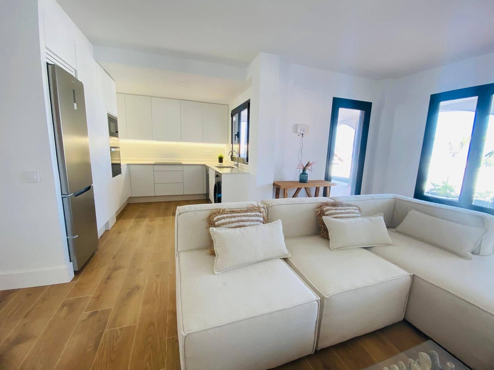 2 bedroom Flat for sale in Corralejo - € 275,000 (Ref: 9704948)