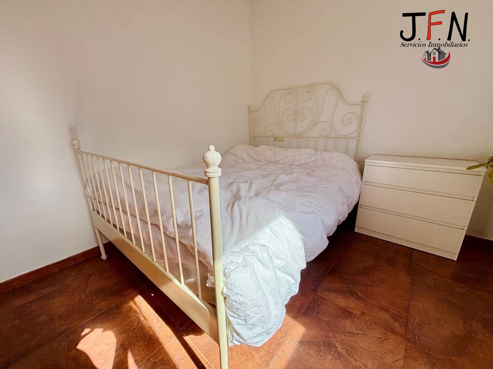 4 bedroom Apartment for sale in Antigua with pool - € 259,000 (Ref: 9735671)