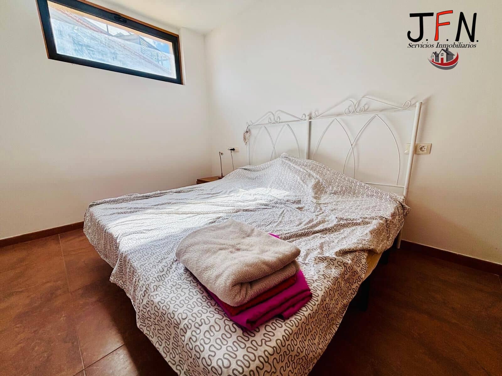 4 bedroom Apartment for sale in Antigua with pool - € 259,000 (Ref: 9735671)