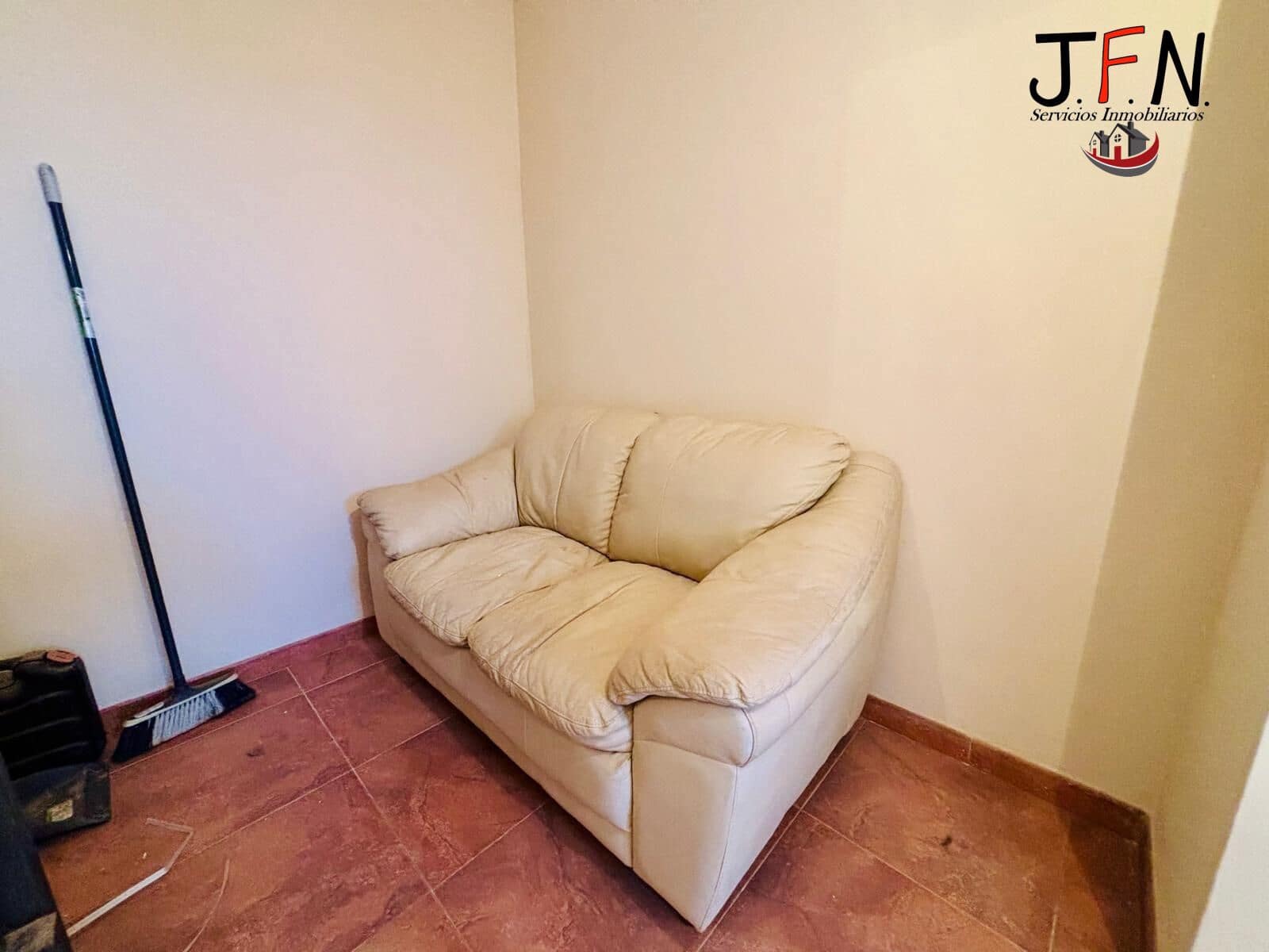 4 bedroom Apartment for sale in Antigua with pool - € 259,000 (Ref: 9735671)