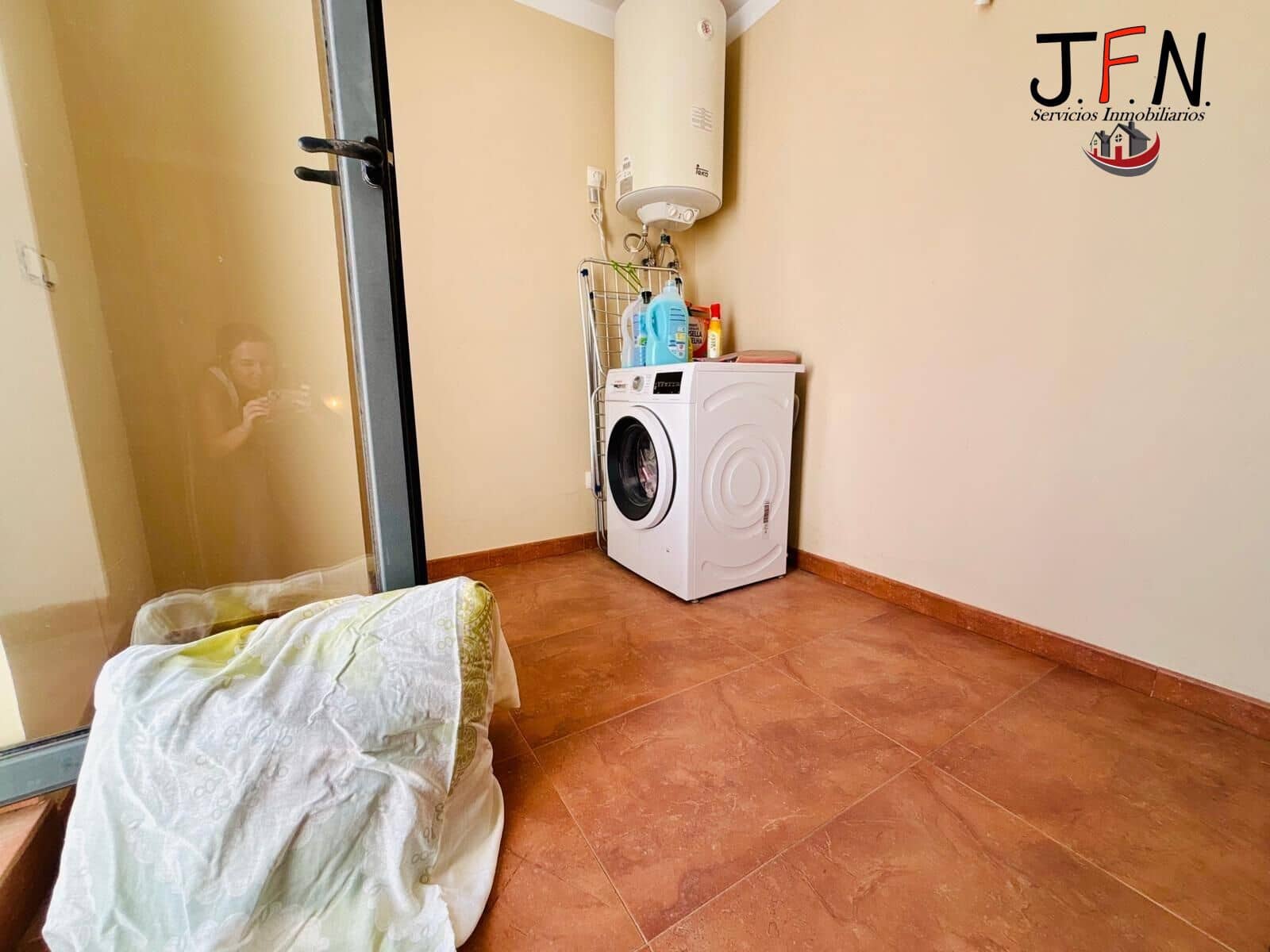 4 bedroom Apartment for sale in Antigua with pool - € 259,000 (Ref: 9735671)