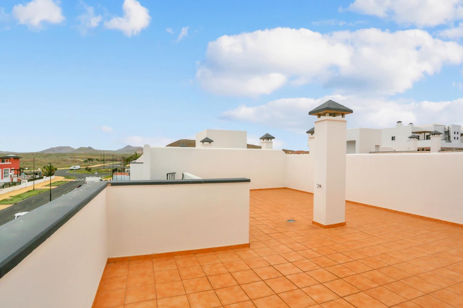 2 makuuhuone Asunto myytävänä paikassa Corralejo - 275 000 € (Ref: 9744152)