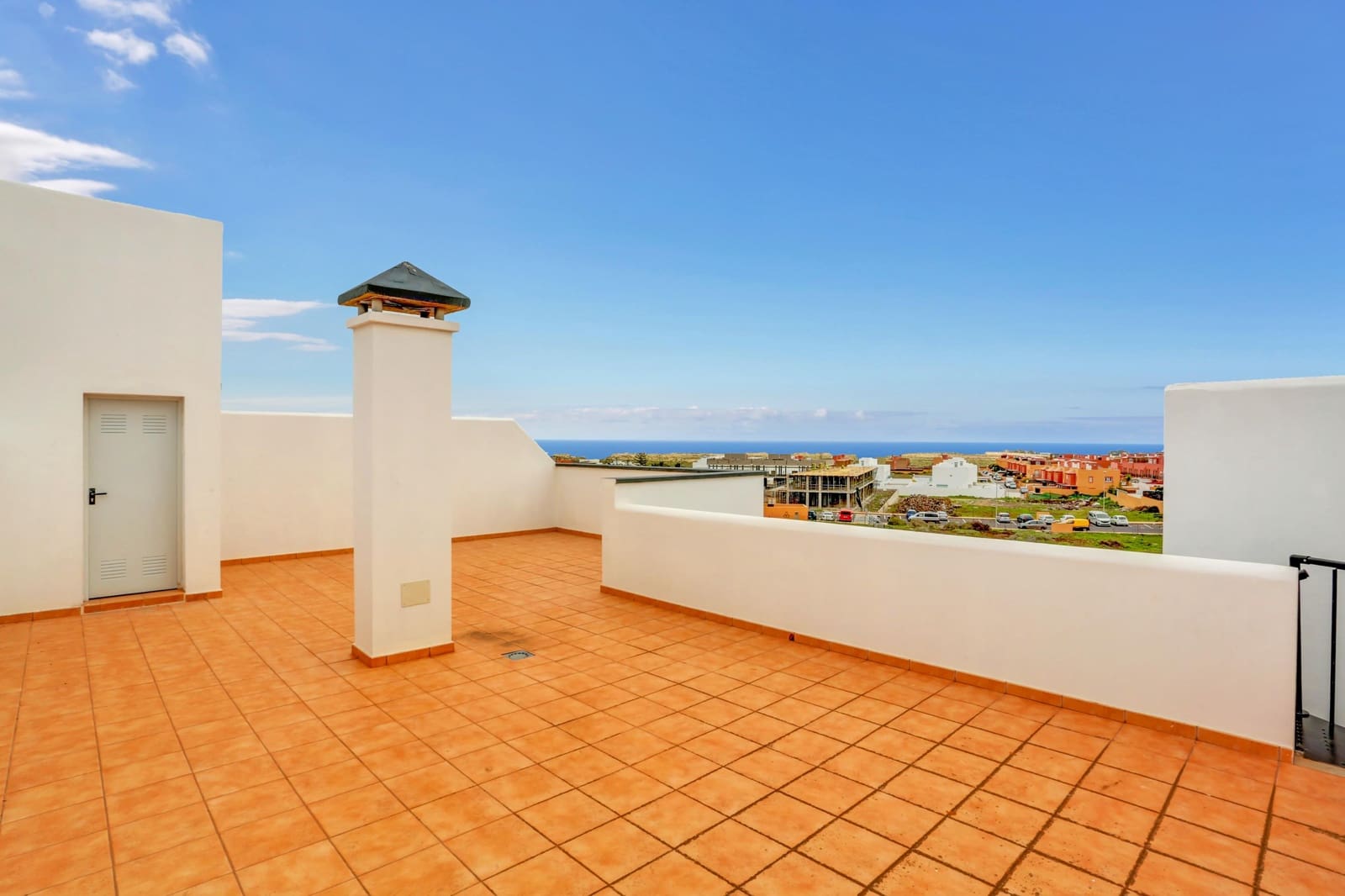 2 makuuhuone Asunto myytävänä paikassa Corralejo - 275 000 € (Ref: 9744152)