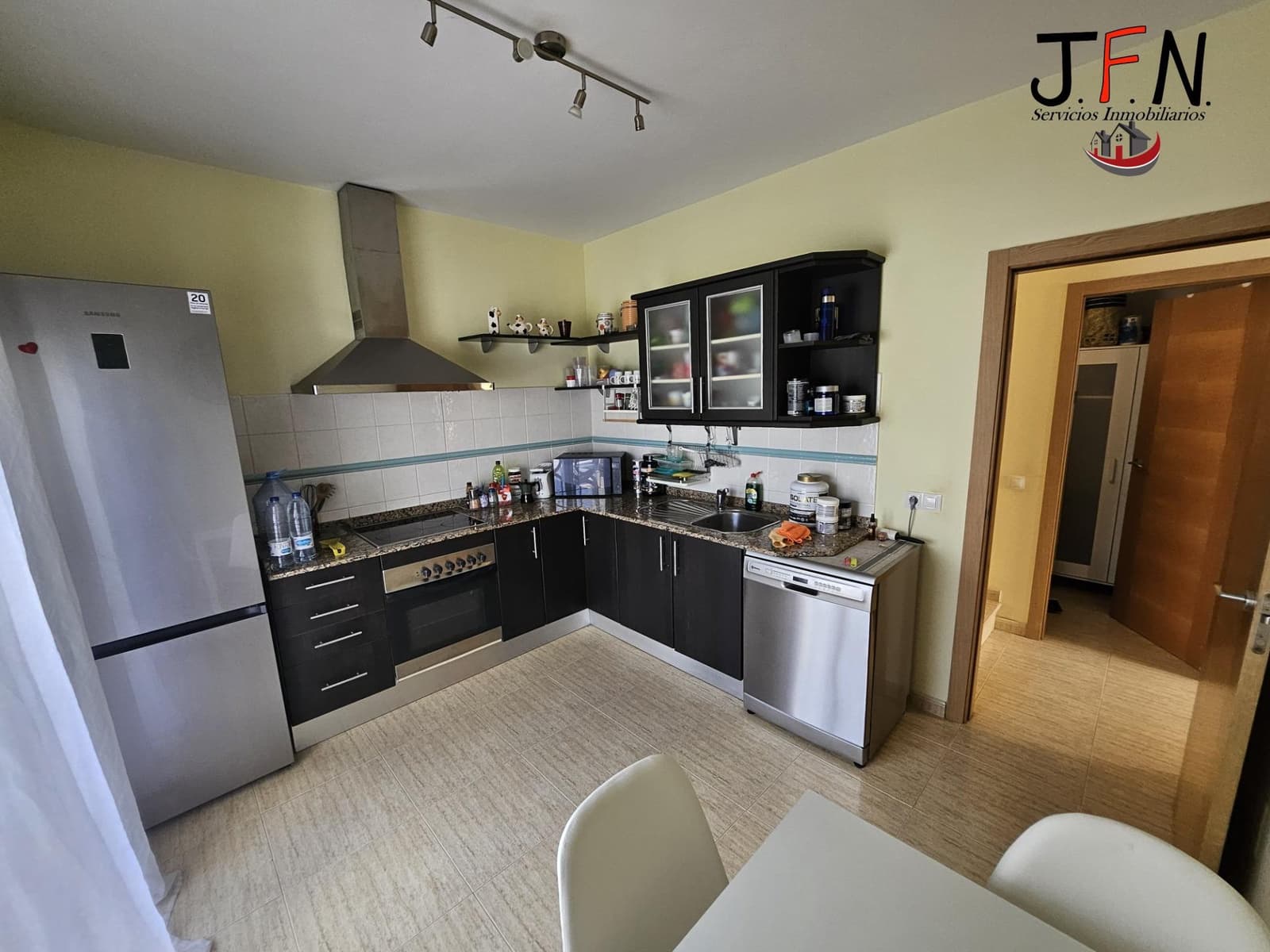 Apartamento de 3 habitaciones en Caleta de Fuste en venta con piscina - 350.000 € (Ref: 9762073)
