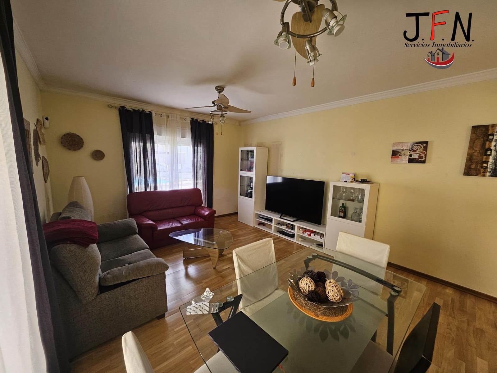 Apartamento de 3 habitaciones en Caleta de Fuste en venta con piscina - 350.000 € (Ref: 9762073)