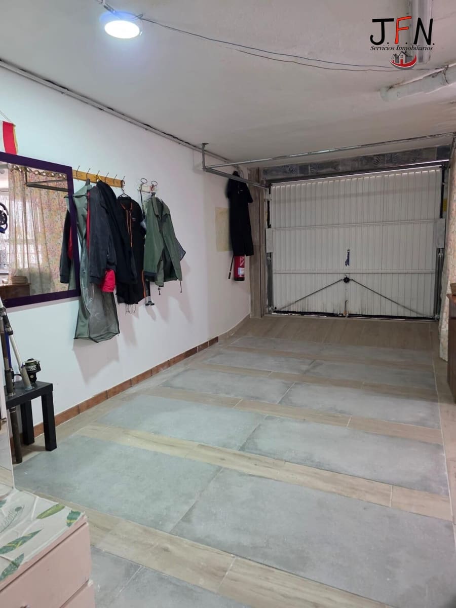 Garage for sale in Caleta de Fuste - € 75,000 (Ref: 9770726)