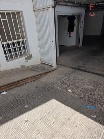 Garage for sale in Caleta de Fuste, Antigua - € 75,000 (Ref: 9770726)